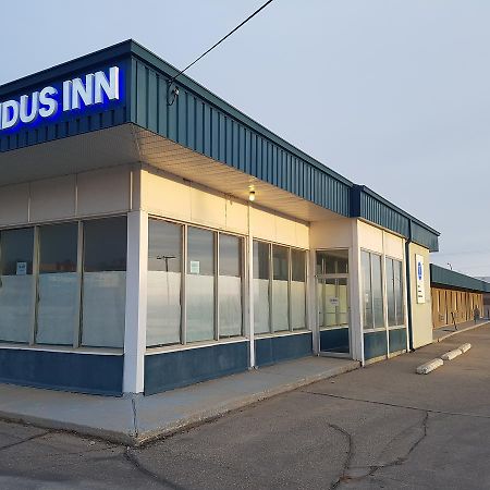 Widus Inn Swift Current Exterior photo