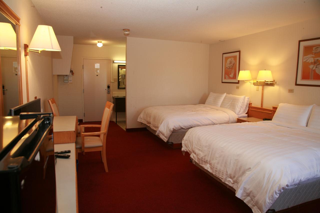 Widus Inn Swift Current Exterior photo